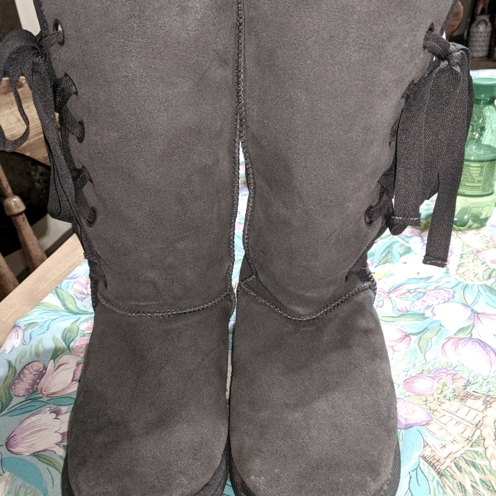 Women's emu Australian boots sz 7